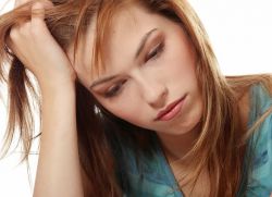 mual dan pening kepala menyebabkan wanita