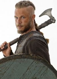Travis Fimmel nella serie The Vikings