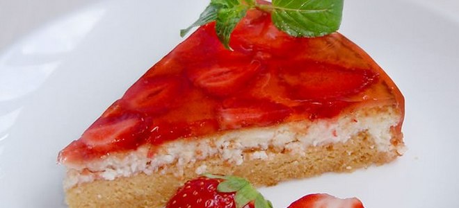 kek curd dengan strawberi