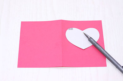 1 cara membuat kertas valentine