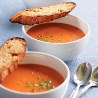 Pomidorų daržovių sriuba