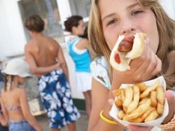 Pemakanan sihat bagi anak-anak sekolah yang lebih muda